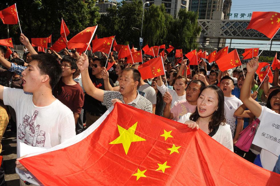 蔡思贝回应内地网民讨厌原因，与陈自瑶关联成焦点