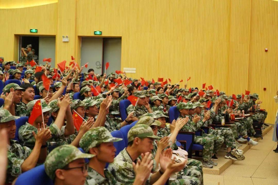 杨巡暴打李今，梁道林躲在国外，《大江大河3》隐藏了一些现实